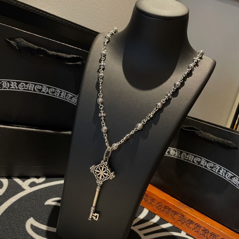 Ch*0me He**ts necklaces